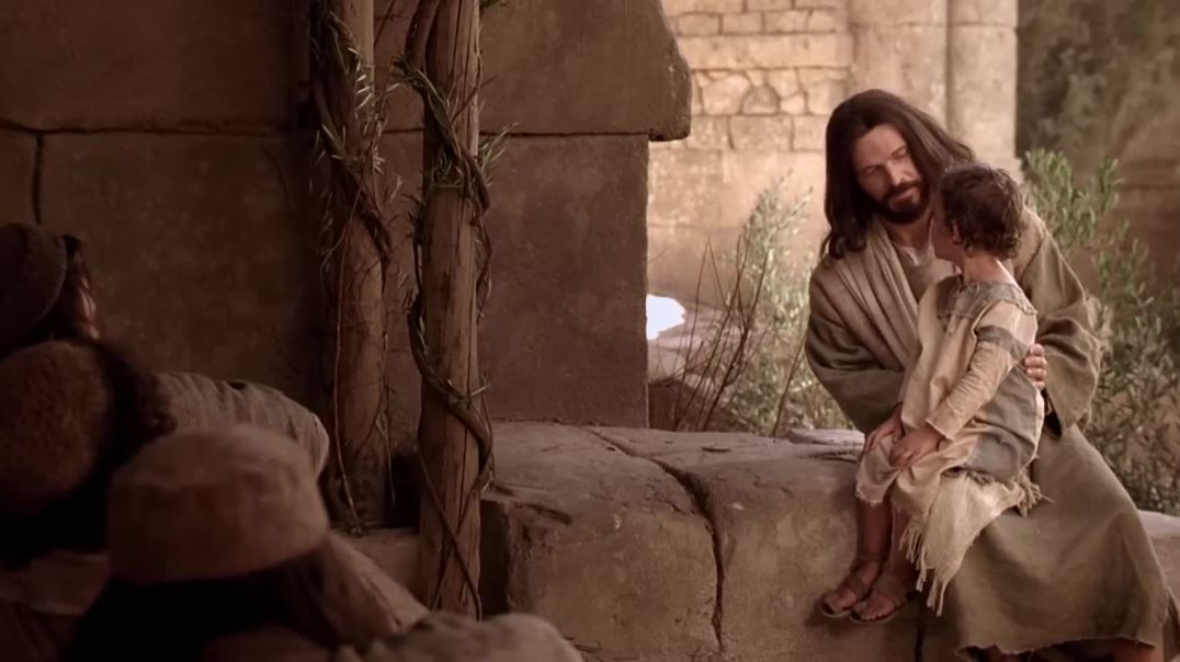 Jesus Ensina que Devemos Ser como as Criancinhas